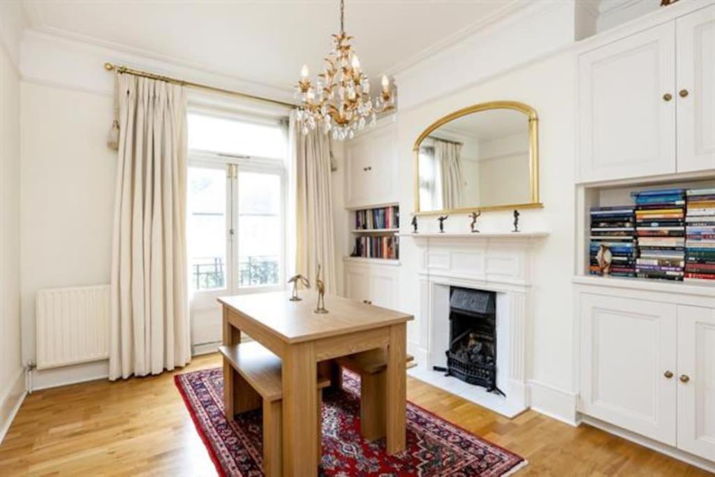 לונדון Large 3 Bed Flat In Central Wimbledon מראה חיצוני תמונה