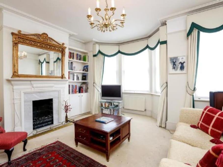 לונדון Large 3 Bed Flat In Central Wimbledon מראה חיצוני תמונה